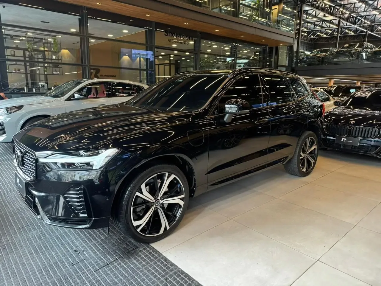 Volvo XC 60 T-8 Ultim.Dark 2.0 AWD (Híbrido) 2023